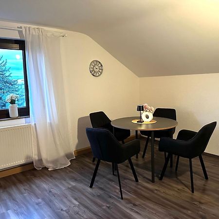 St-Apartment Charming 2 Dachgeschoss, 3 Zimmer In Geislingen 基斯林恩安德斯特 外观 照片