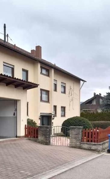 St-Apartment Charming 2 Dachgeschoss, 3 Zimmer In Geislingen 基斯林恩安德斯特 外观 照片